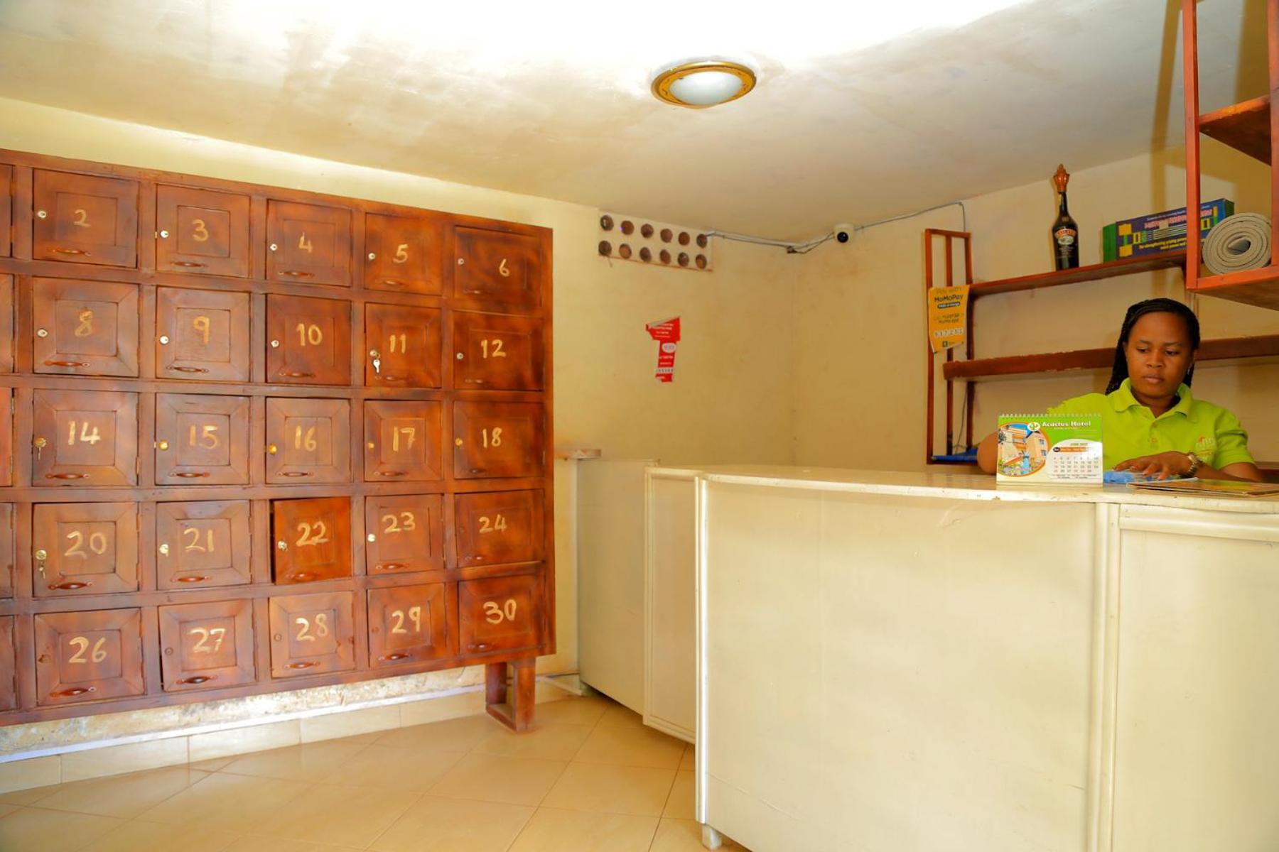 Acactus Hotel Kampala Extérieur photo